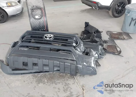 2024 Toyota Tacoma Sr5 2Wd z USA, uszkodzony, nr VIN 3TYKB5FN4RT006076